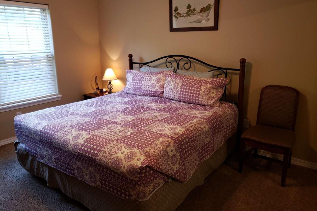 Indian Point 3 King Bedrooms Holiday home *