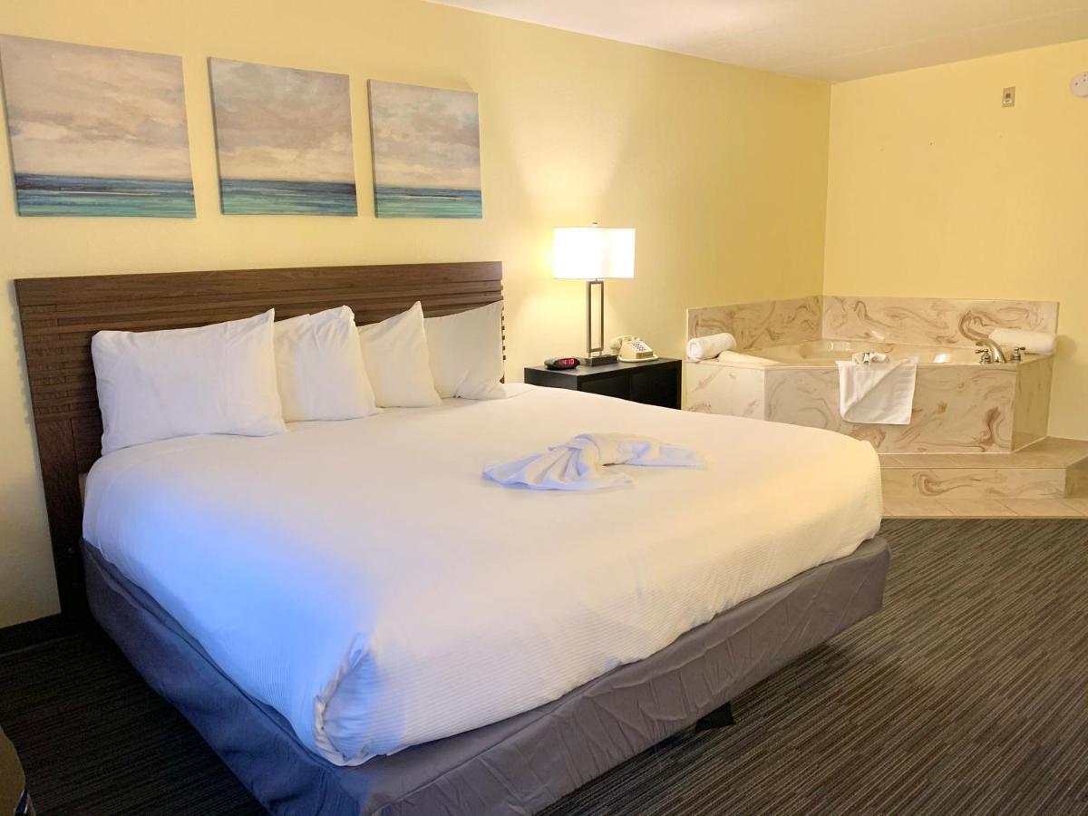 Seven Gables Branson