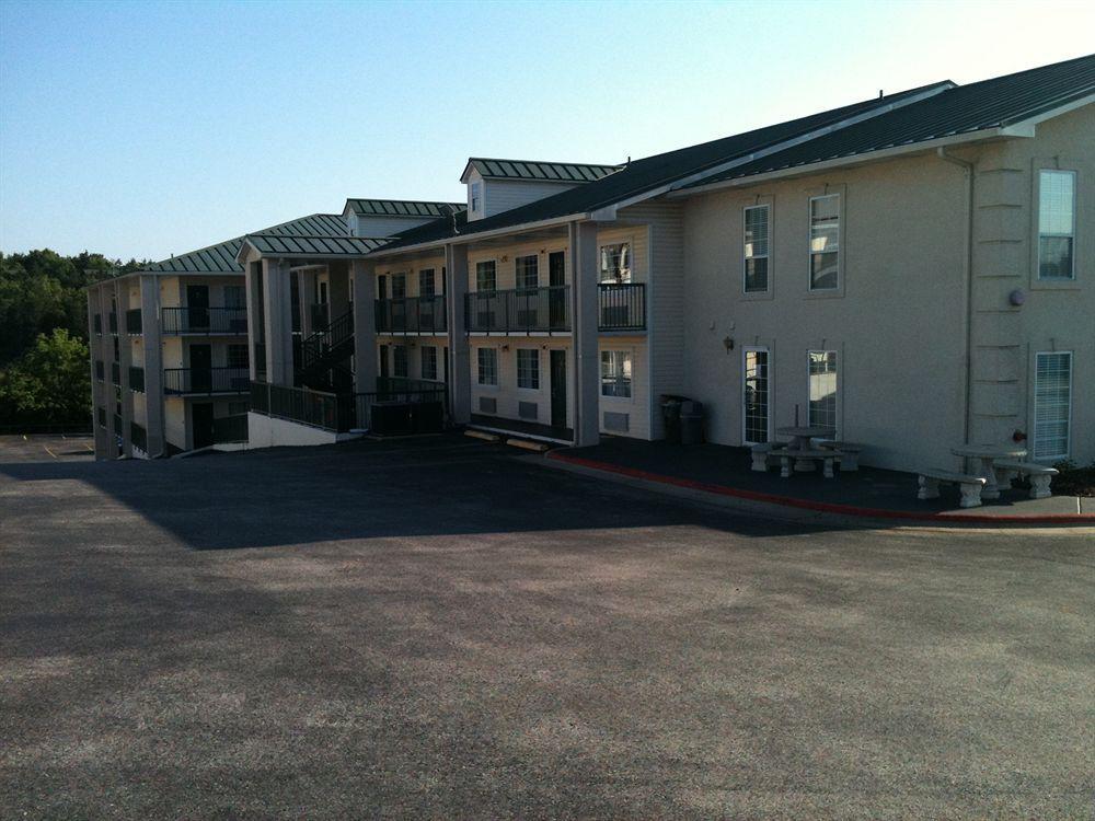 Hotel Days By Wyndham Branson/near The Strip Branson