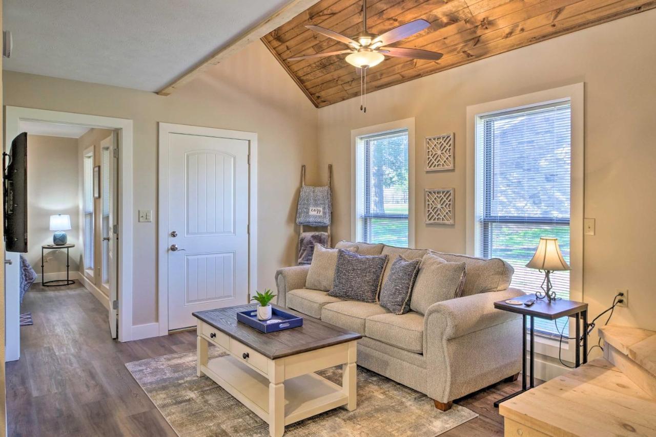 Holiday home The Cozy With Taneycomo Access! Branson