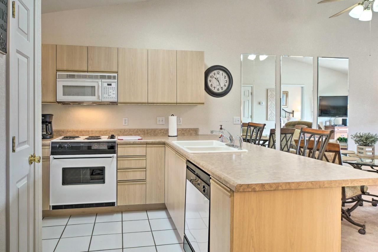 With Family Amenities, 3 Mi To Strip! Apartment *