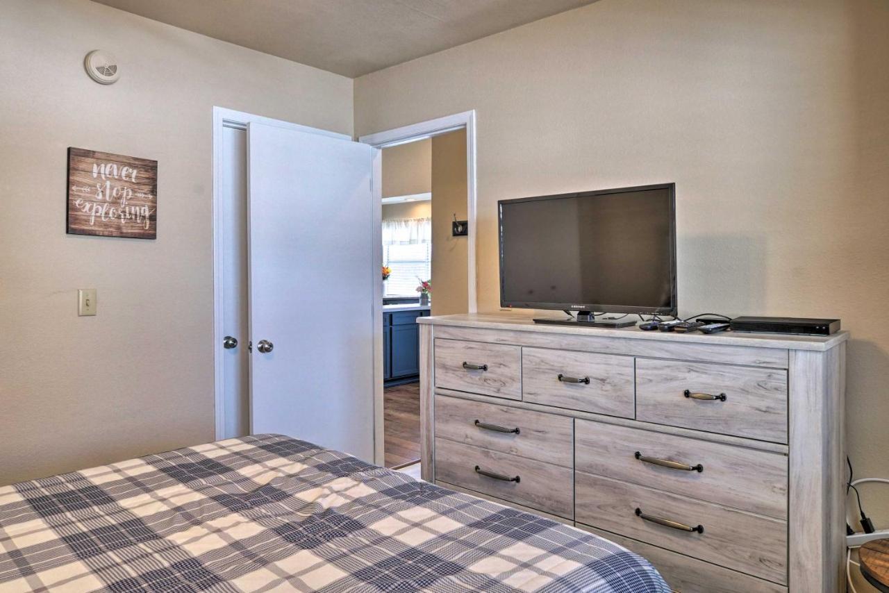 Modern Retreat With Deck And Mtn Views Near Sdc! Apartment *