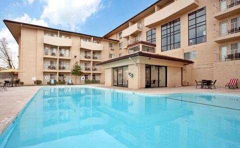 Hotel Express & 76 By Ihg