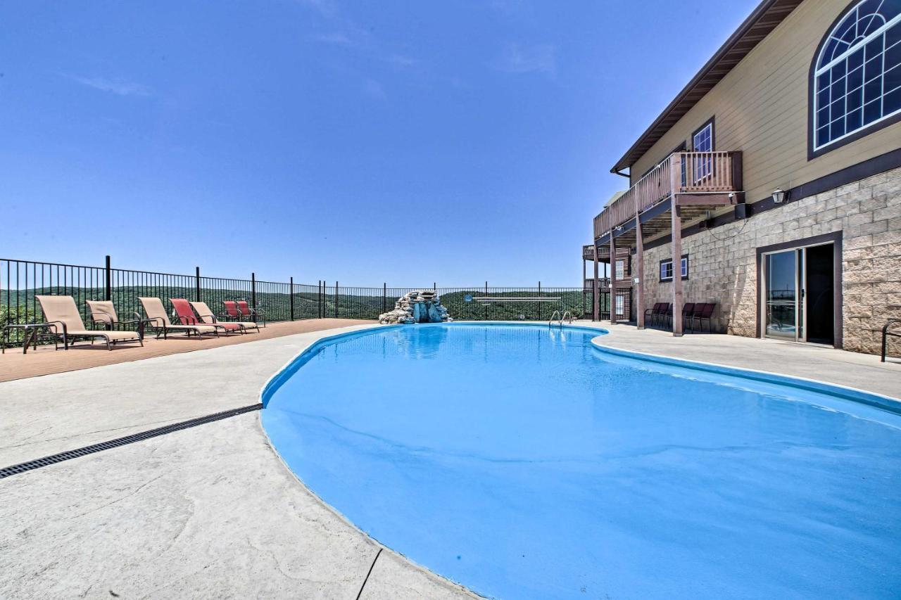 Luxe Retreat With Mtn Views And Pool Access!