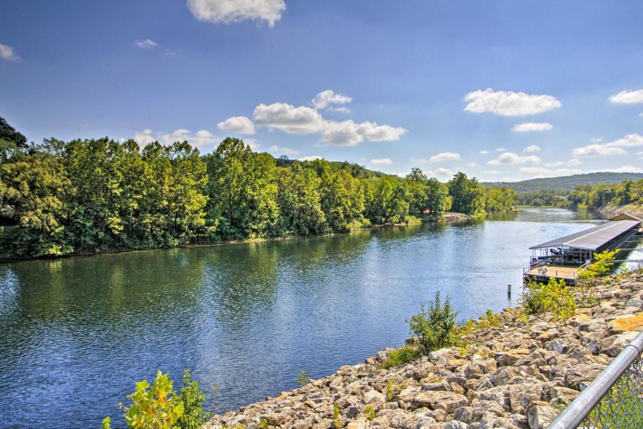 Apartment Lakefront Getaway Near Marina And Fishing! Branson