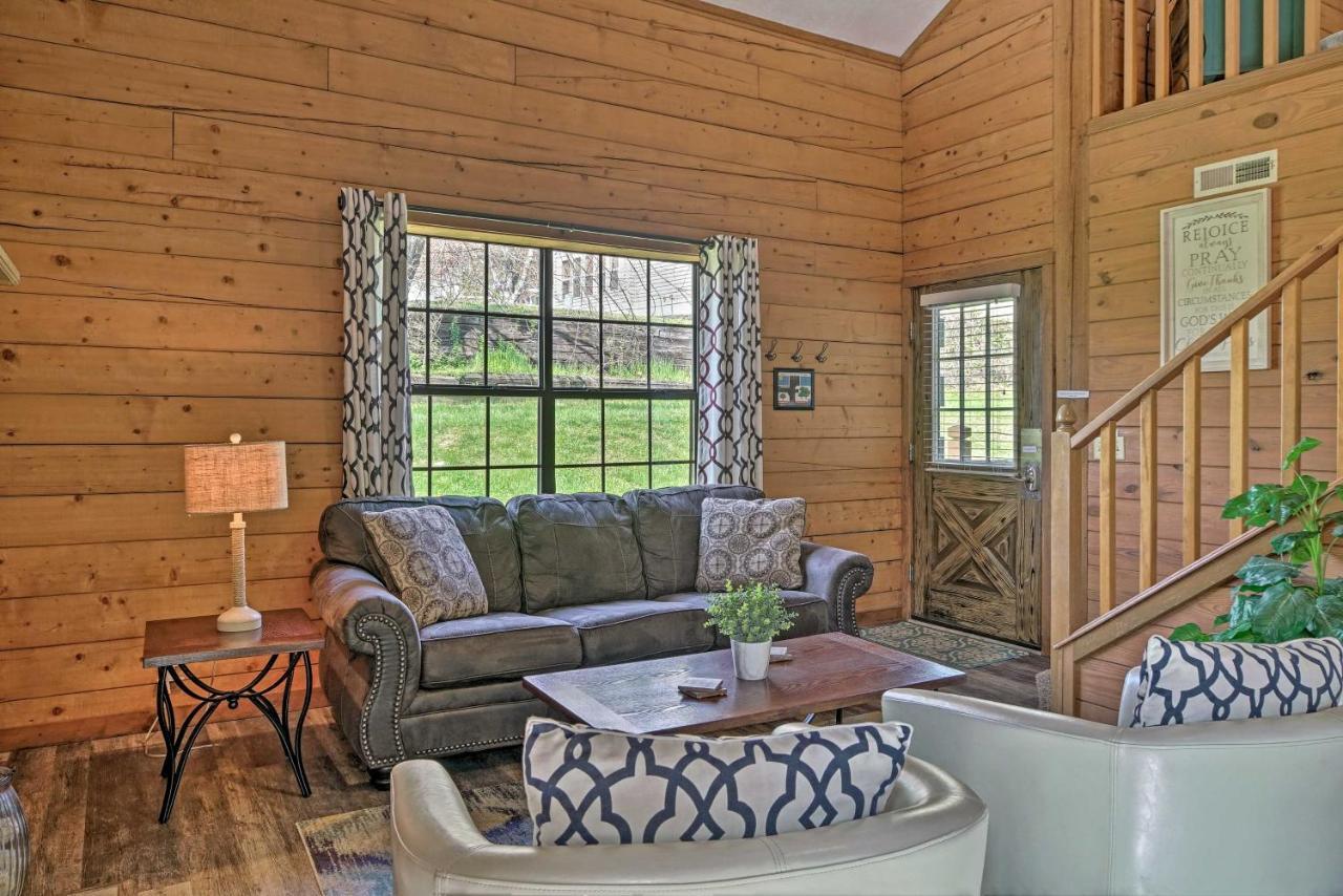 Stylish Townhome 3 Mi To Theatre District Holiday home Branson