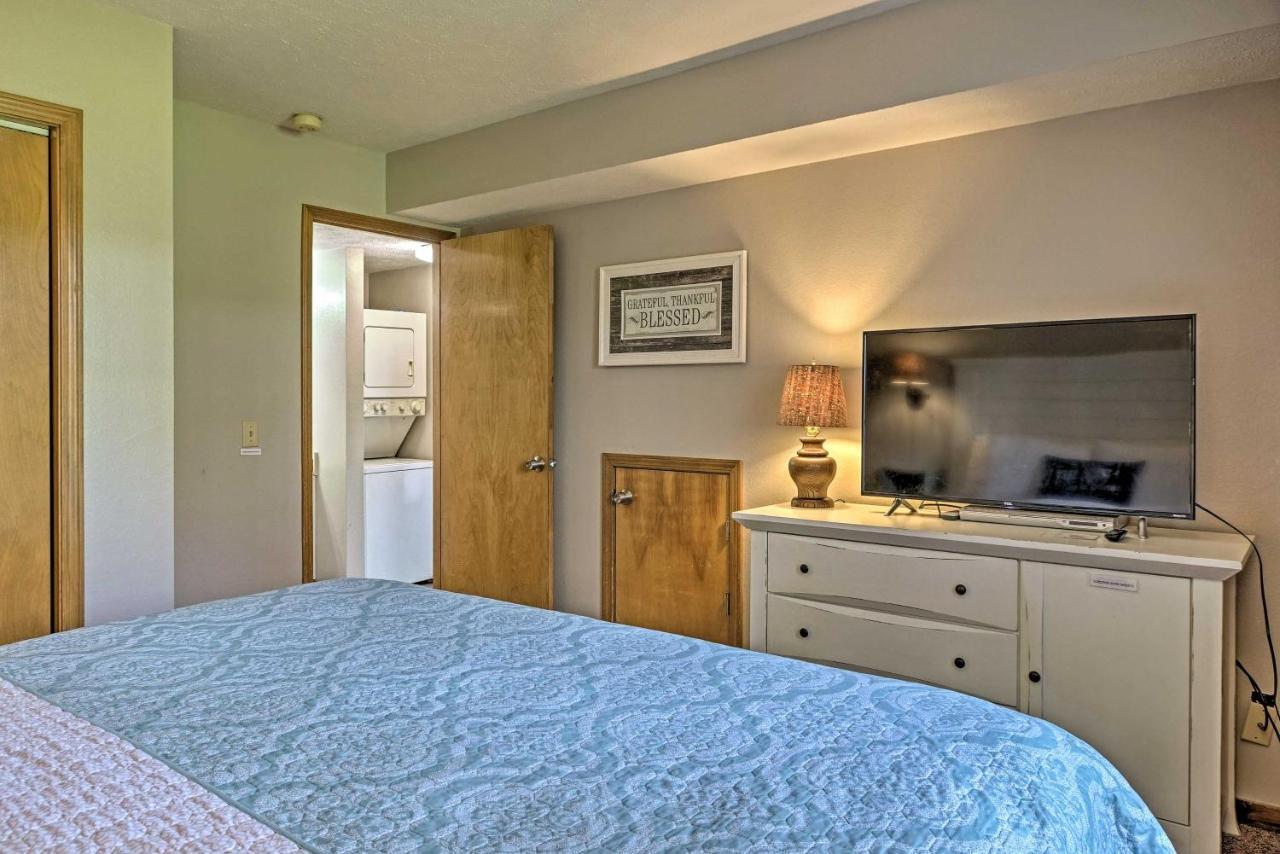 Stylish Townhome 3 Mi To Theatre District *