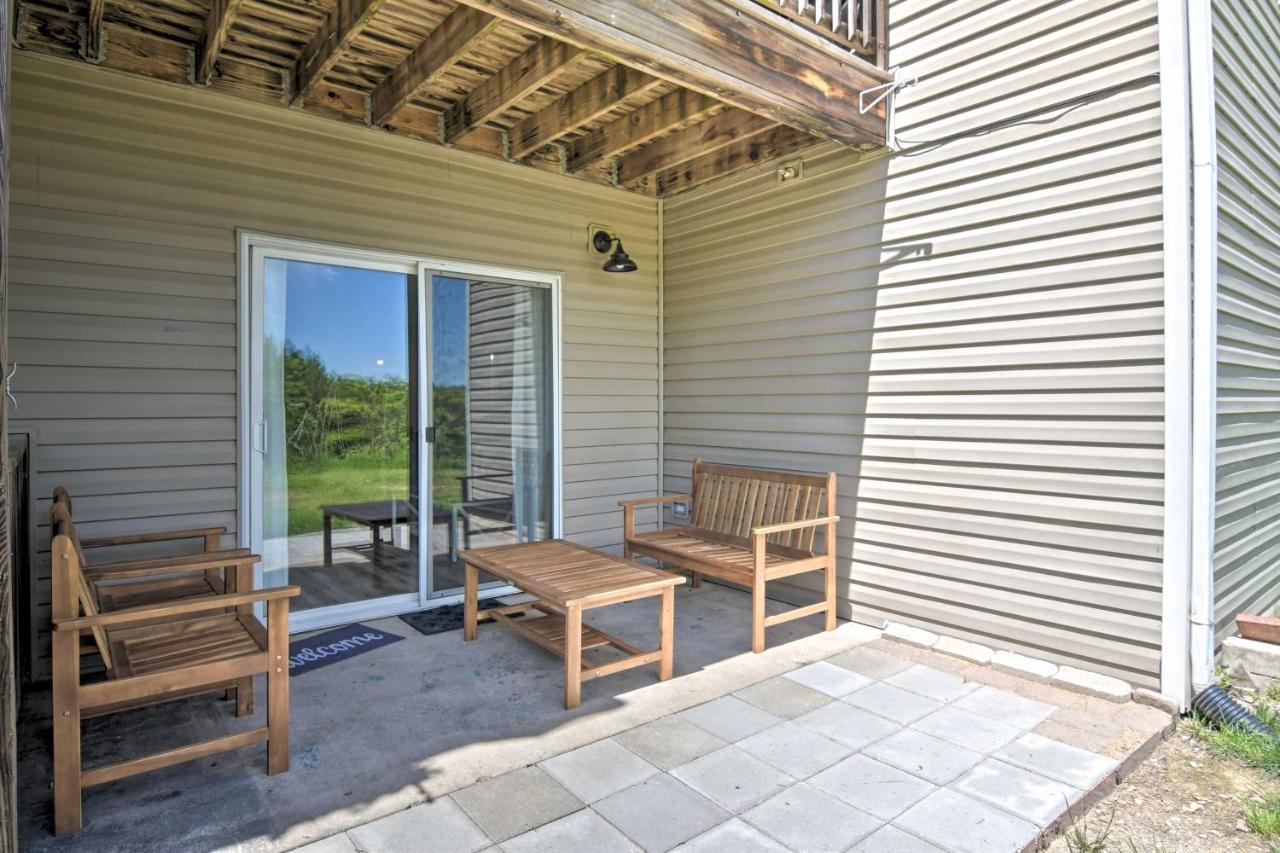 Apartment With Patio, 4 Mi To Silver Dollar City! *