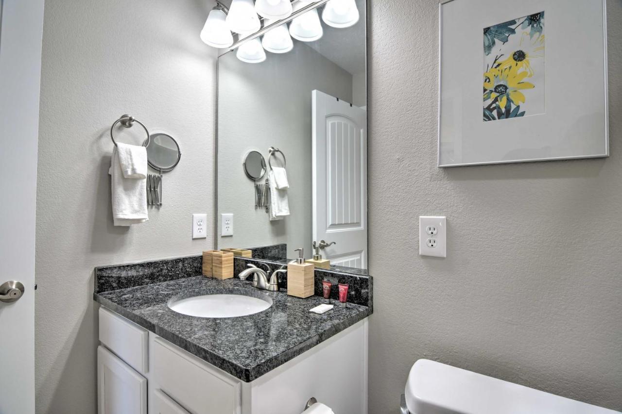 Apartment With Patio, 4 Mi To Silver Dollar City! Branson