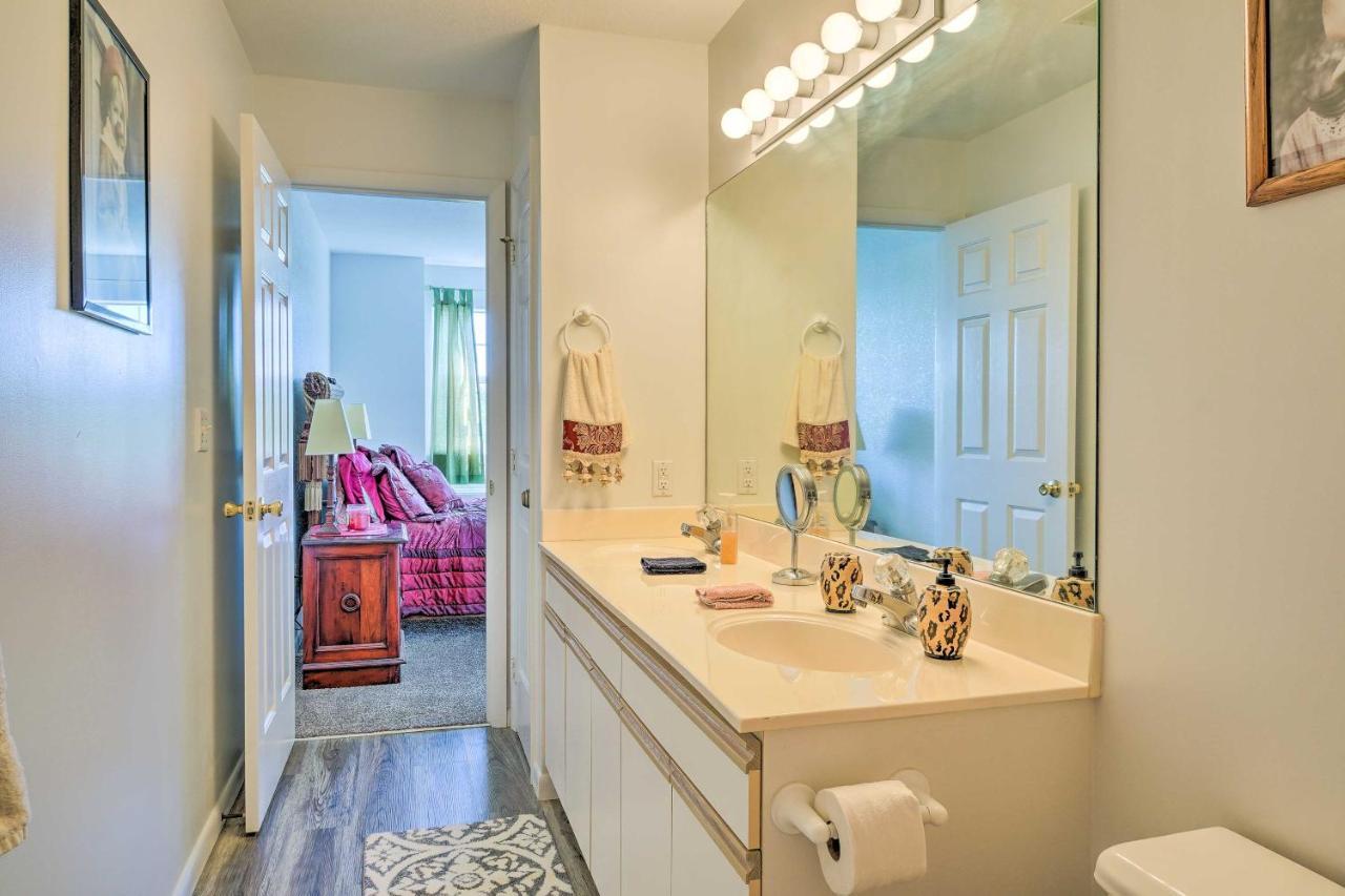 Cozy Retreat - 13 Mi To Silver Dollar Apartment *