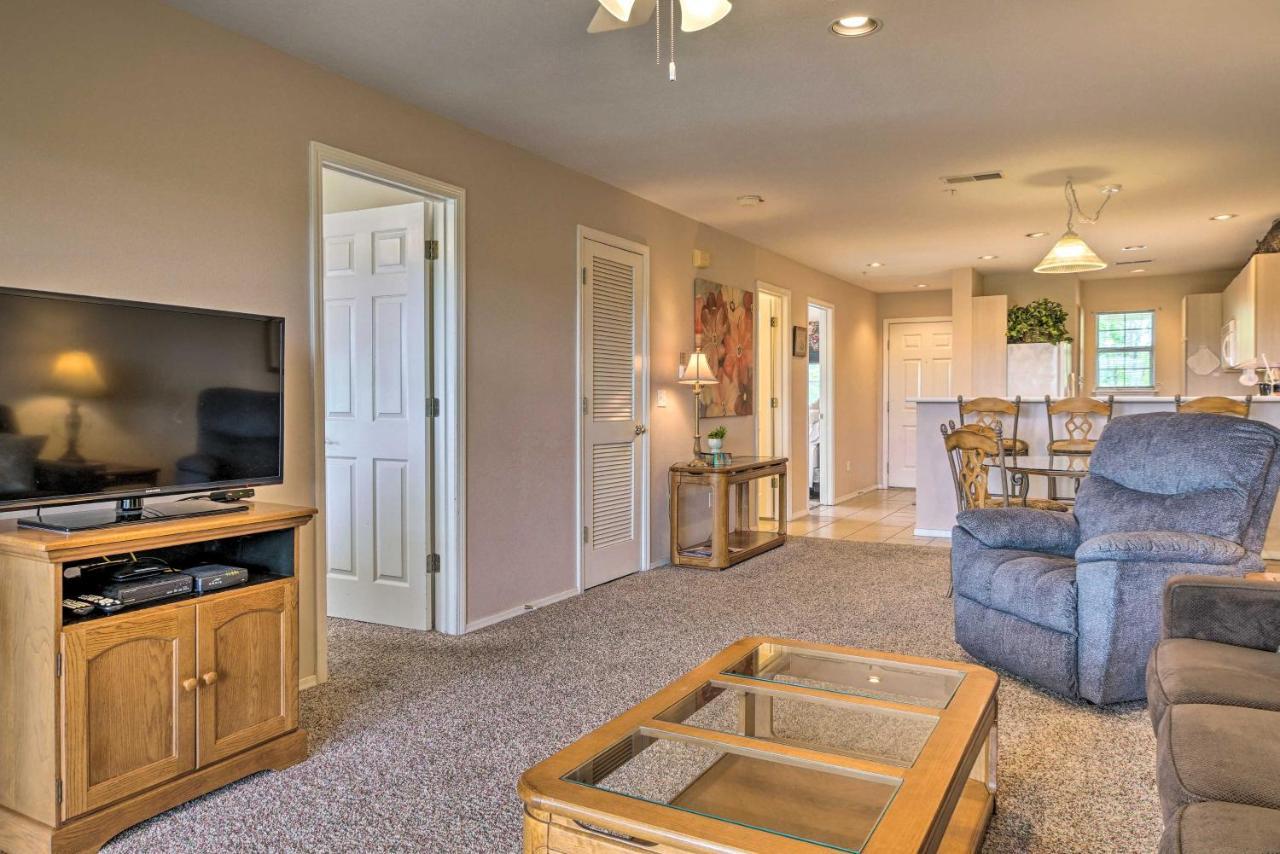 Champions Retreat Near 76 Strip Apartment *