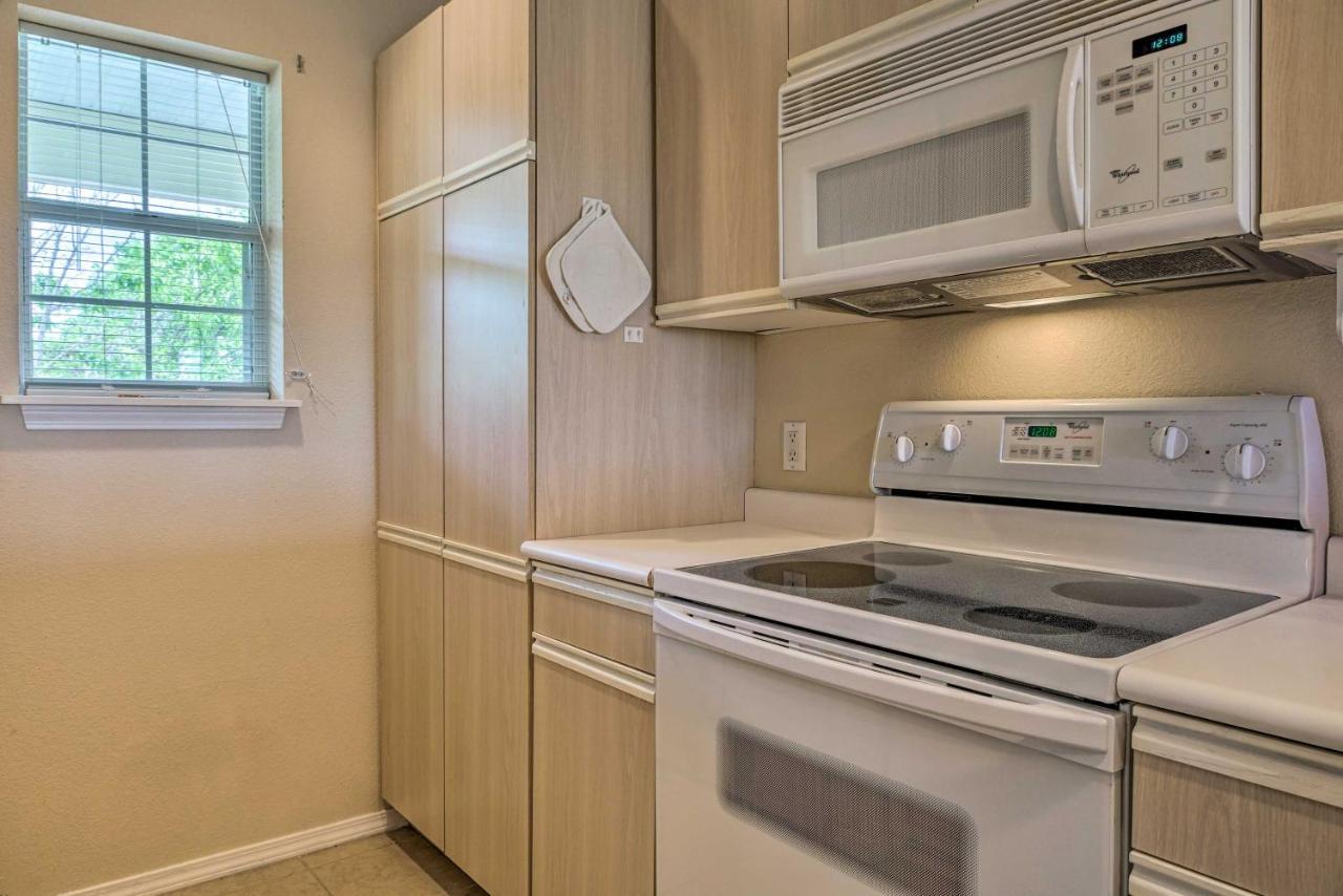 Champions Retreat Near 76 Strip Apartment
