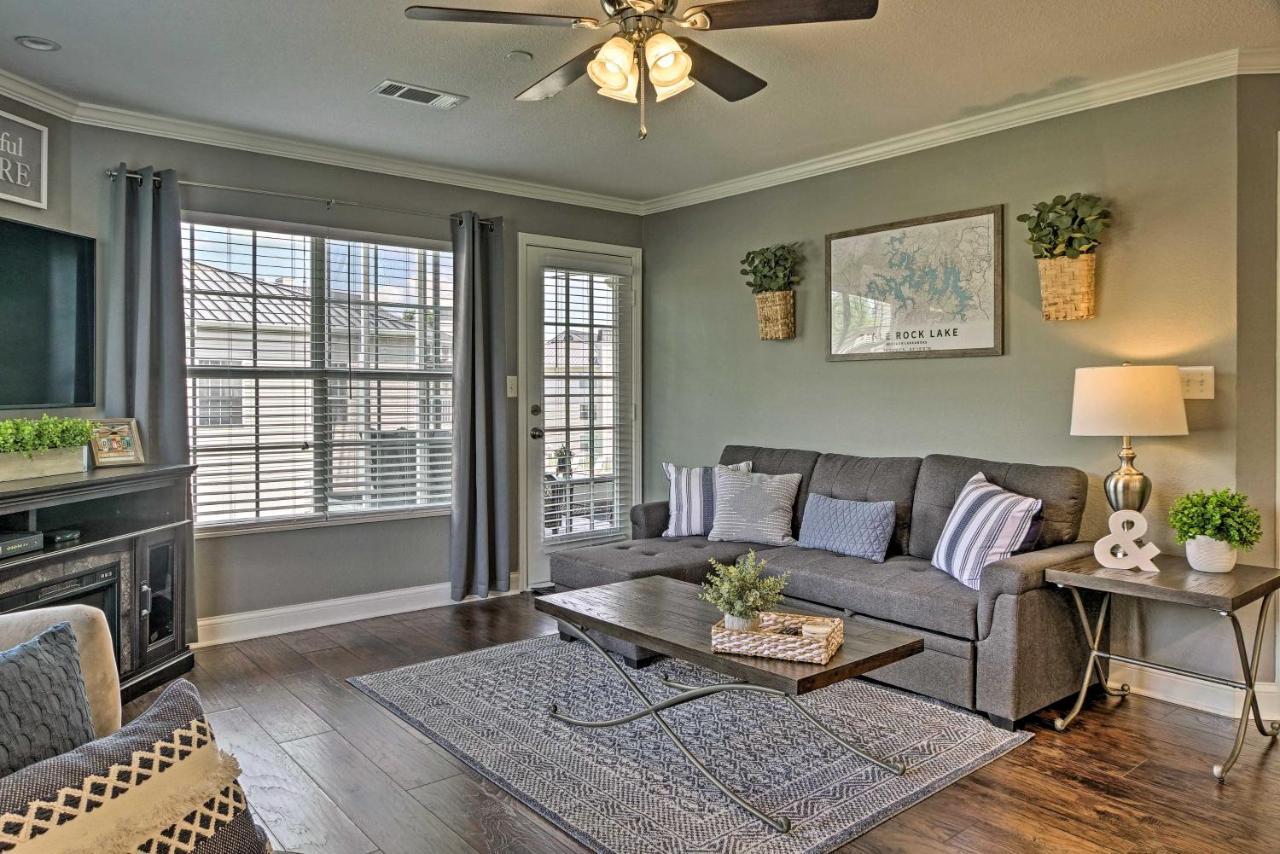 Pool Access, Near Table Rock Lake! Apartment