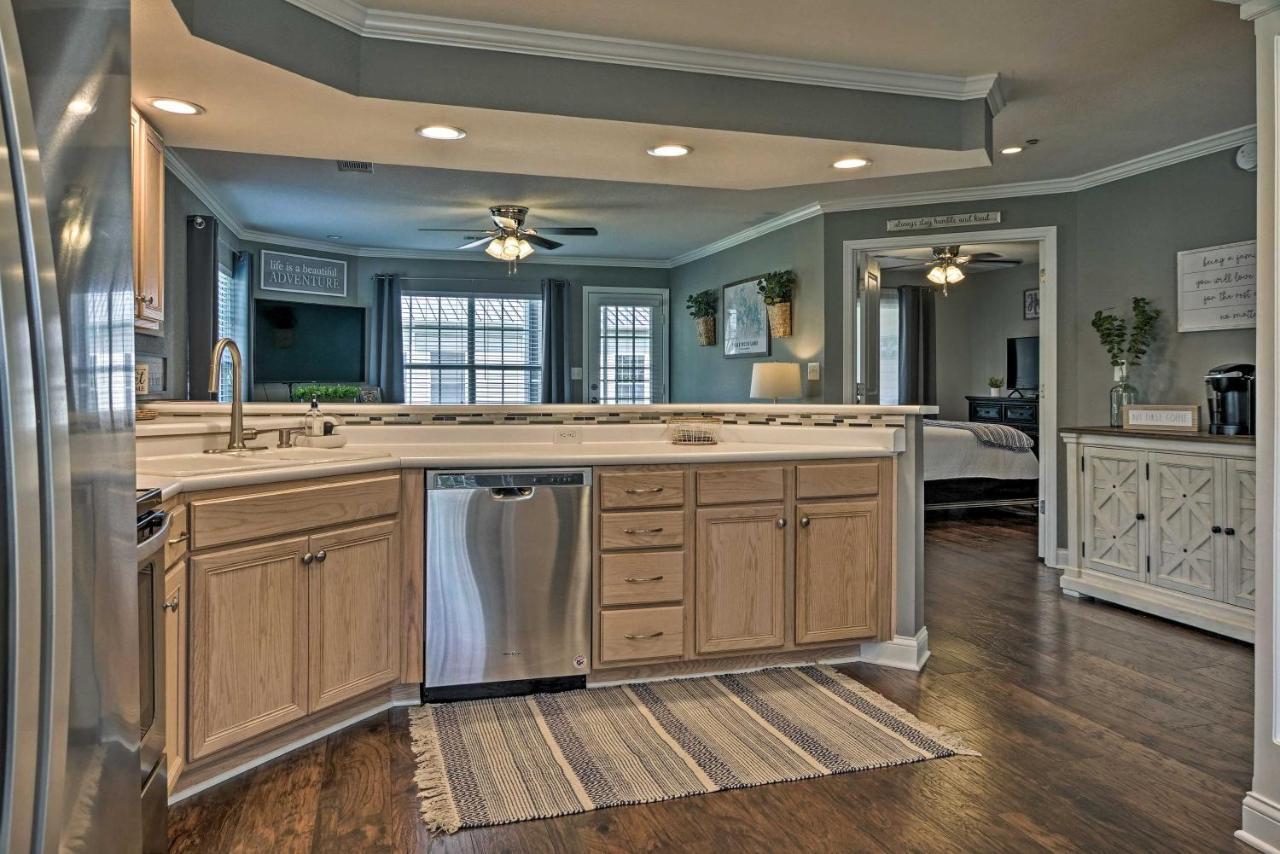 Pool Access, Near Table Rock Lake! Apartment Branson