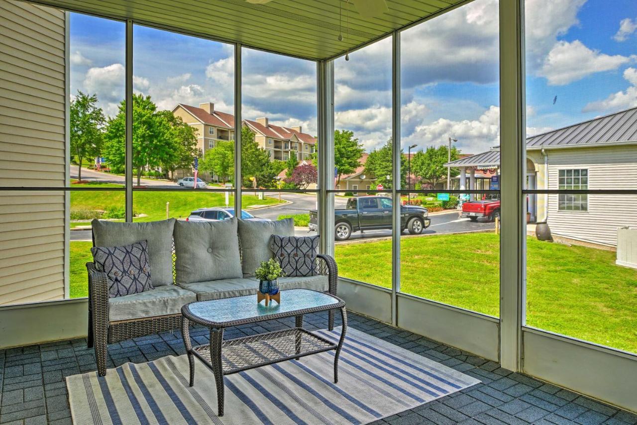 Apartment Pool Access, Near Table Rock Lake!