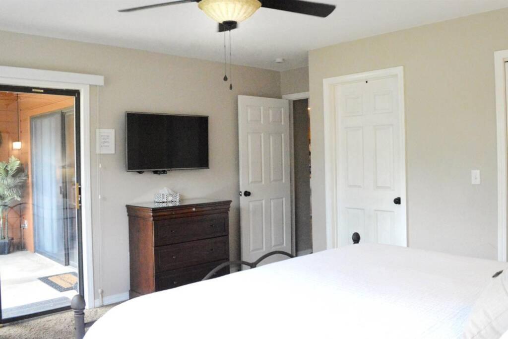 On Pointe Getaway Apartment *