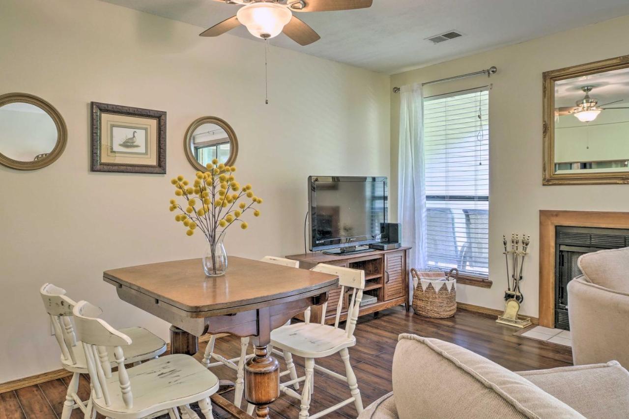 Pet-friendly Retreat With Pool And Golf Access Apartment