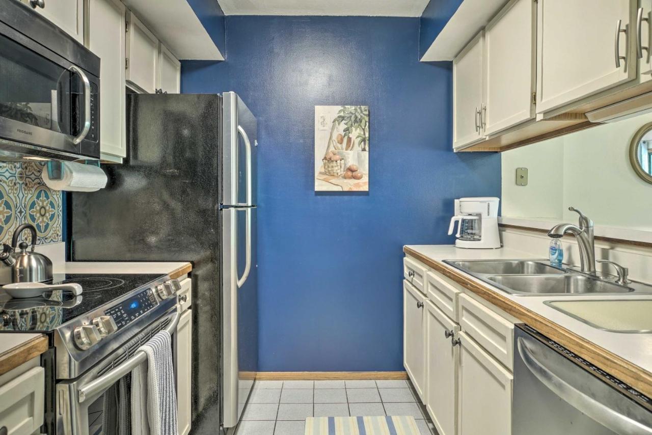Apartment Pet-friendly Retreat With Pool And Golf Access *