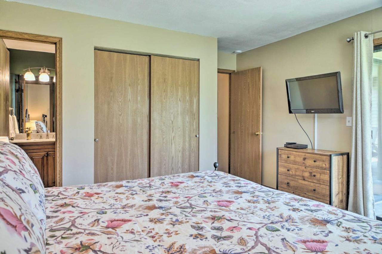 Pet-friendly Retreat With Pool And Golf Access