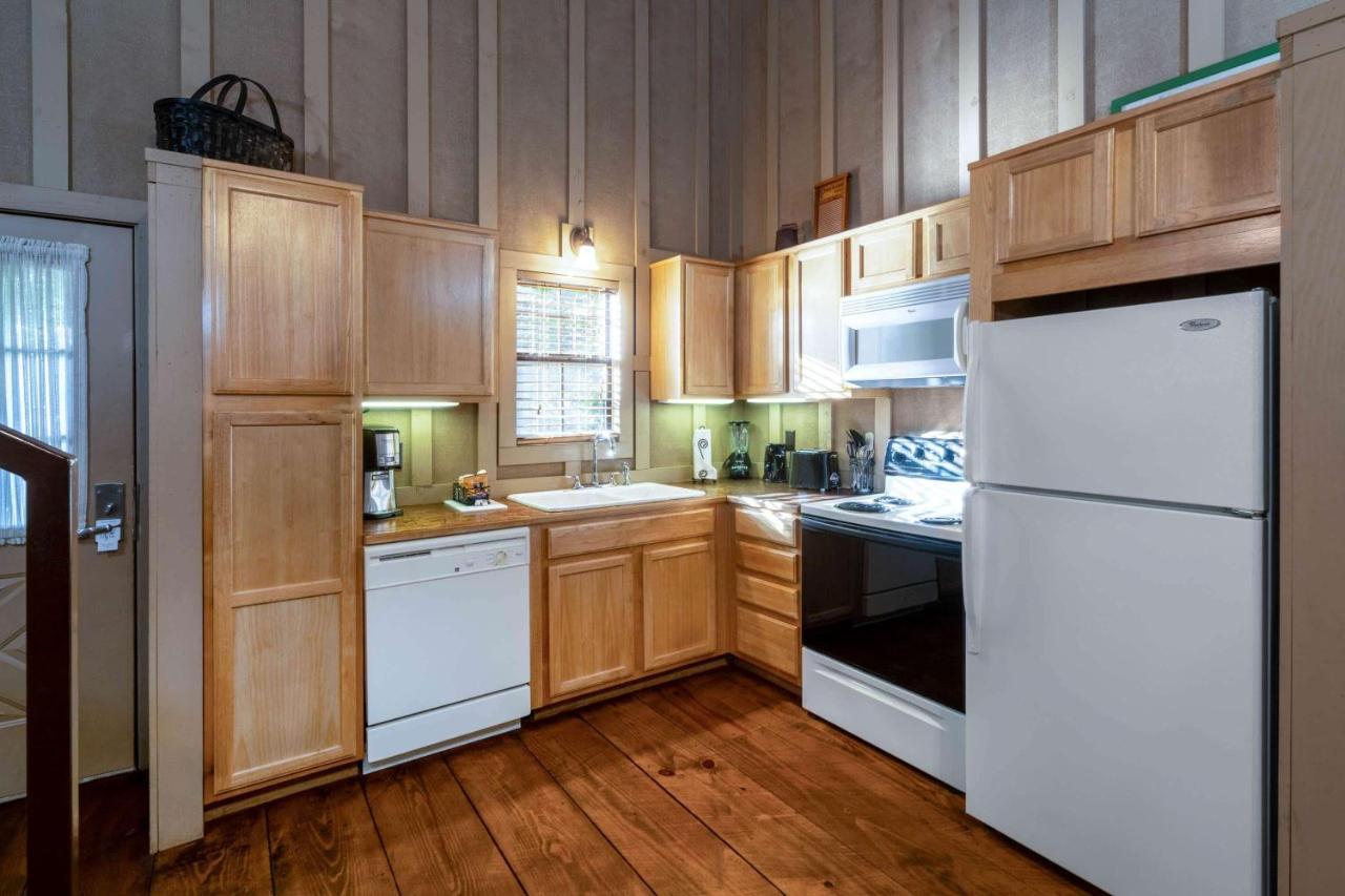 At Mountain, Trademark Collection By Wyndham Branson