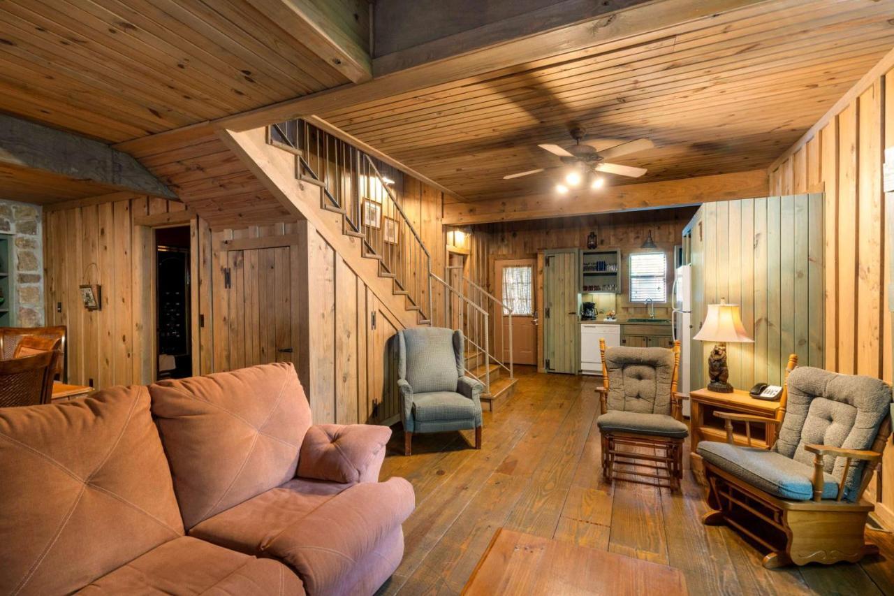 At Mountain, Trademark Collection By Wyndham Resort Branson