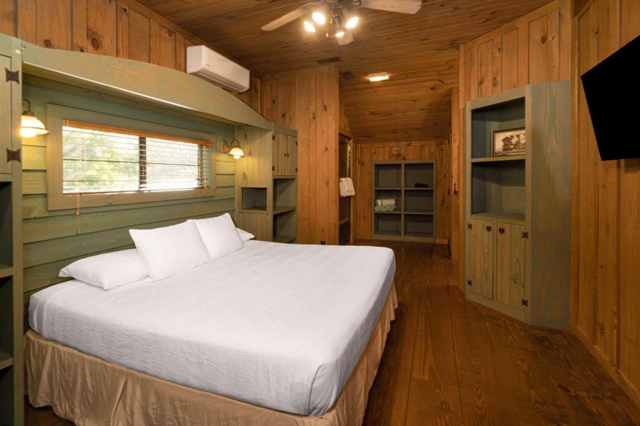 At Mountain, Trademark Collection By Wyndham 3* Branson