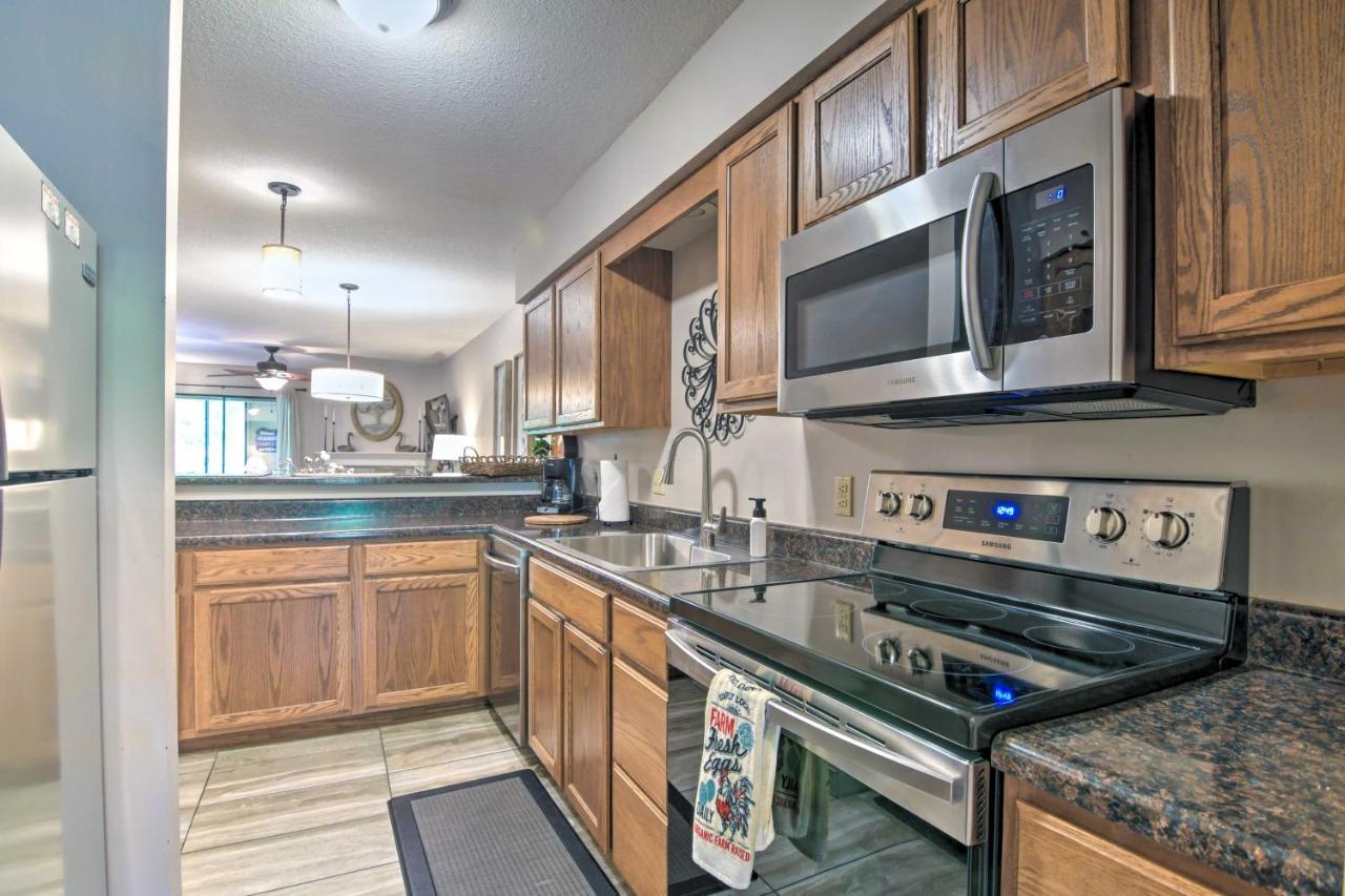 Waterfront Family Less Than 5 Mi To Strip! Apartment Branson
