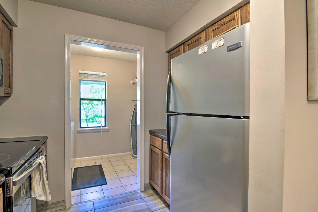 Apartment Waterfront Family Less Than 5 Mi To Strip! *
