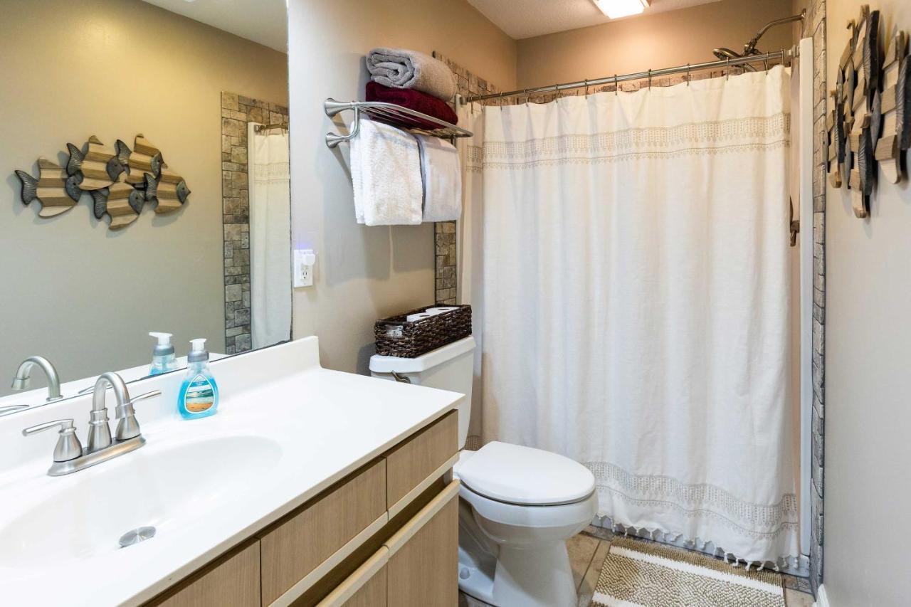 Apartment - 3 Miles To The Strip!