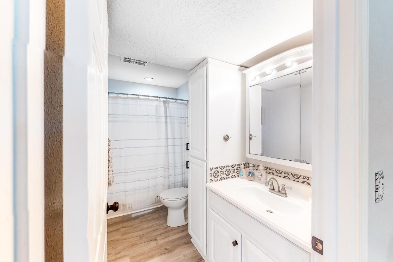 Lofty Retreat & Paradise Pointe