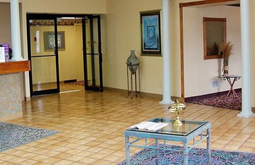 The King's Quarters 3* Branson