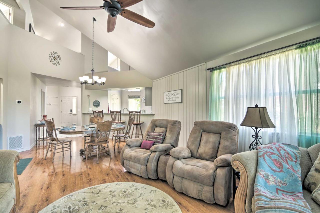 Spacious 3 Mi To Table Rock Lake! * Branson