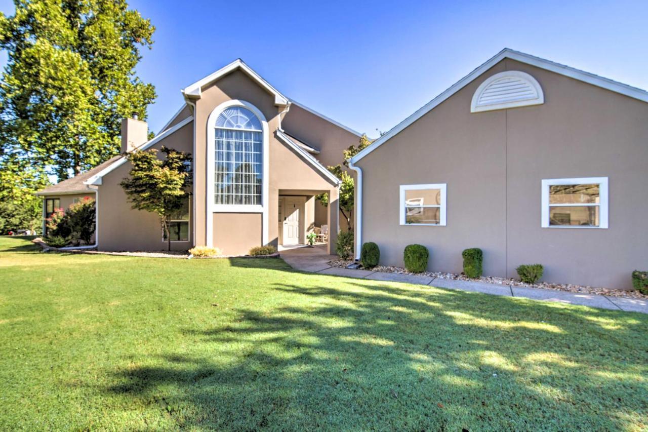 Spacious 3 Mi To Table Rock Lake! Apartment Branson