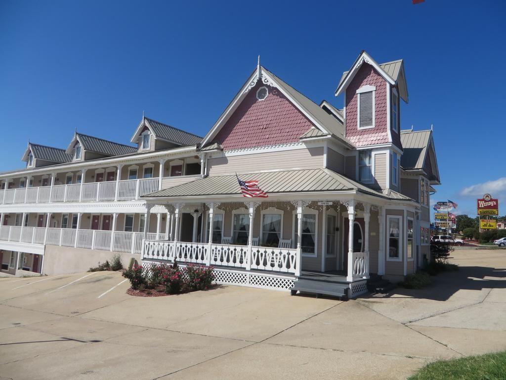 Hotel Victorian Branson