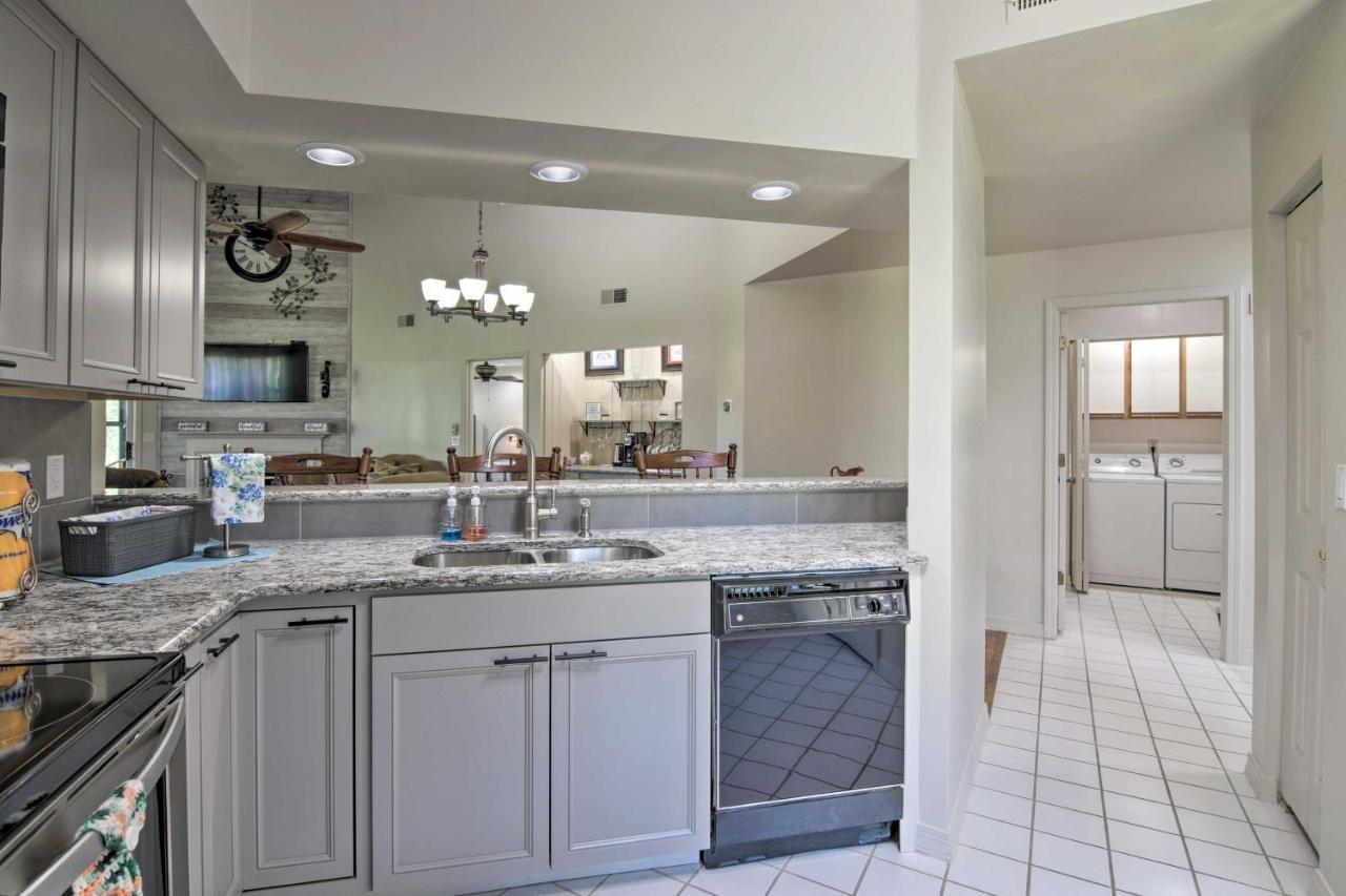 Apartment Spacious 3 Mi To Table Rock Lake! *