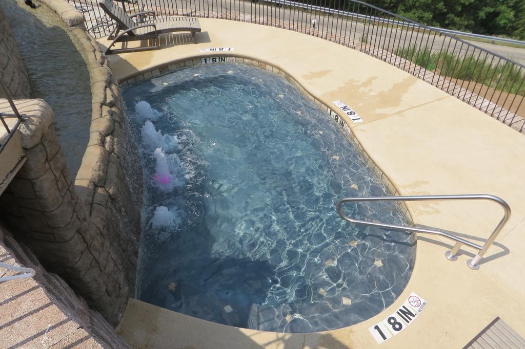 Cliffs Table Rock 3*