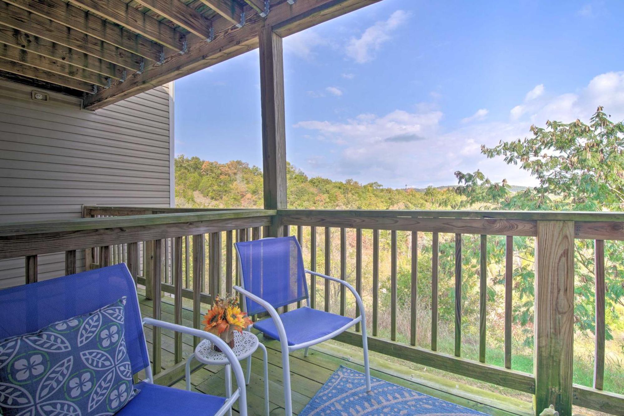 Apartment With Pool - 5 Mi To Marvel Cave! *