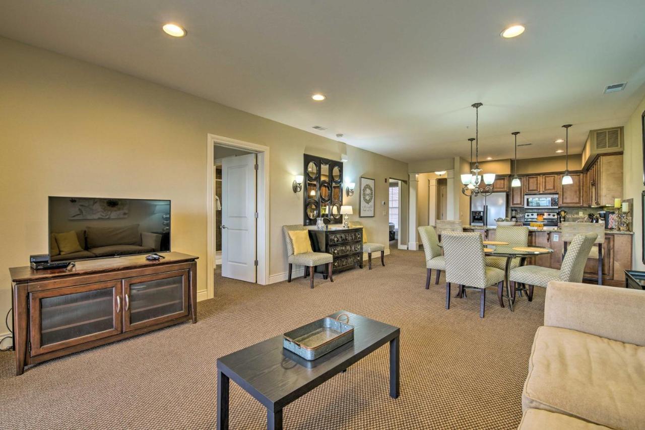 Apartment Inviting With Outdoor Dining Area