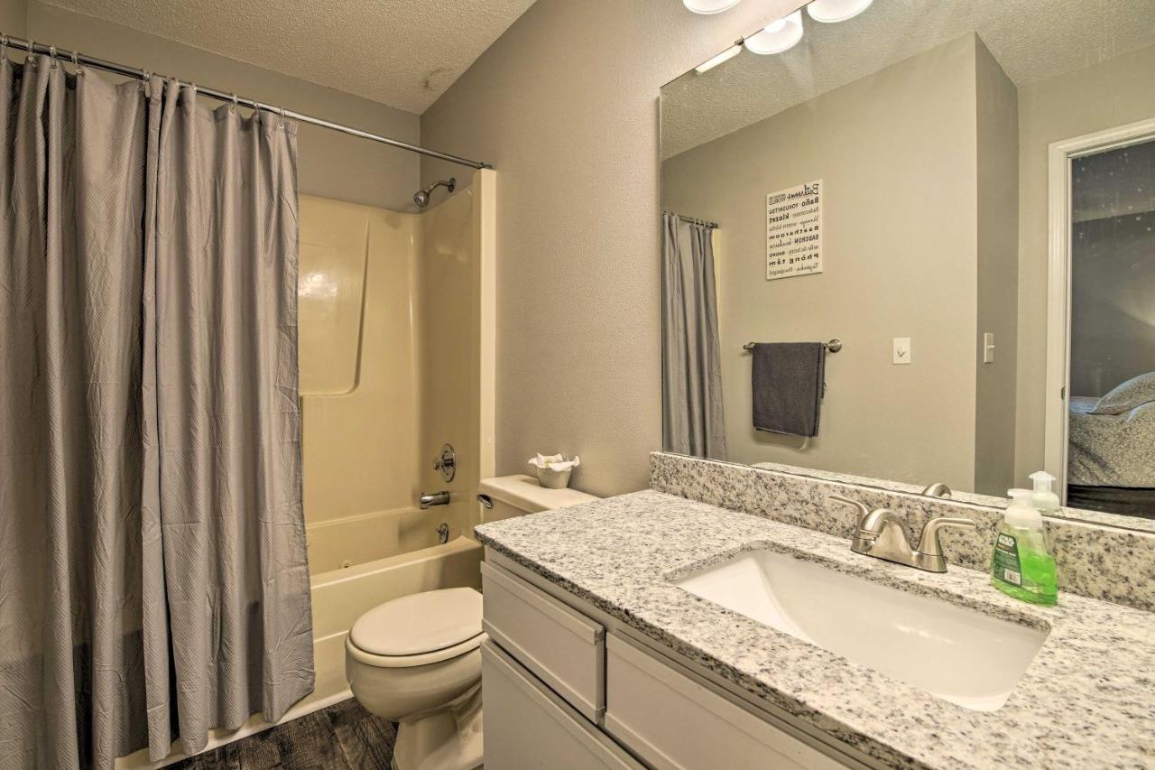 Cozy Near Lakes And Theatre District Branson