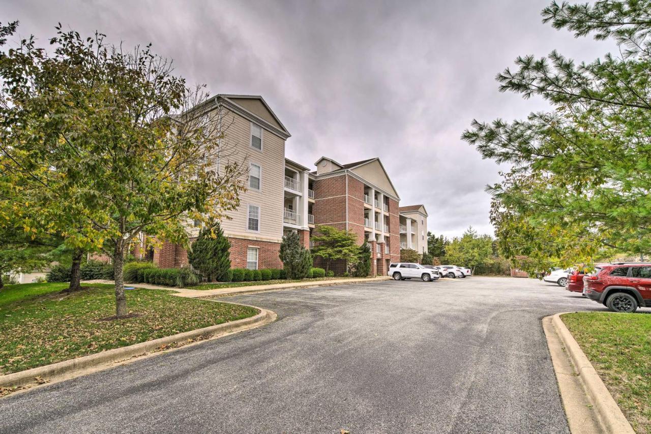 Apartment Inviting With Outdoor Dining Area Branson