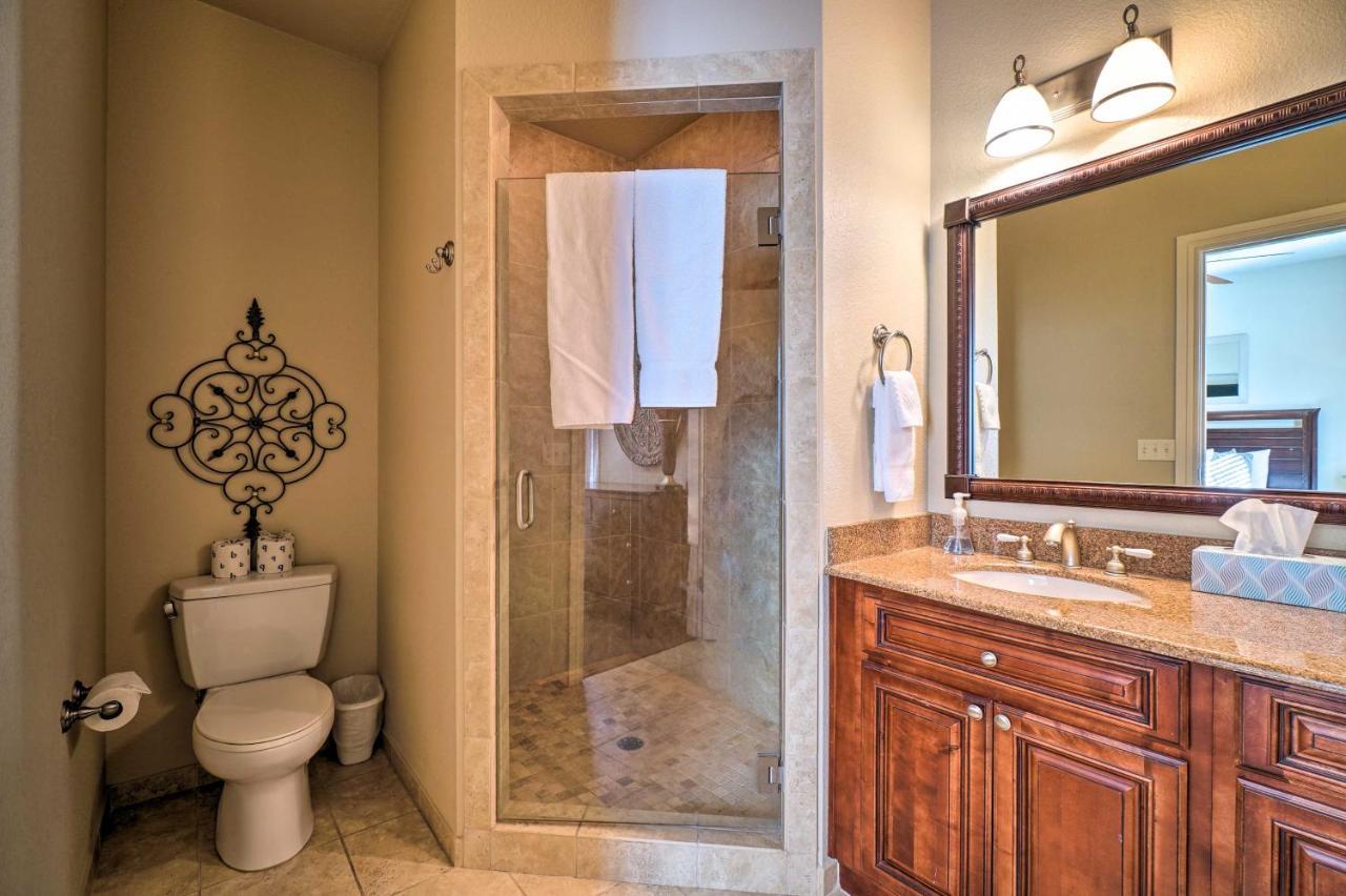 Stunning With On-site Golf Access Villa