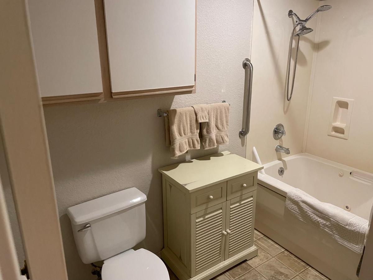 Escape To Aparthotel Branson