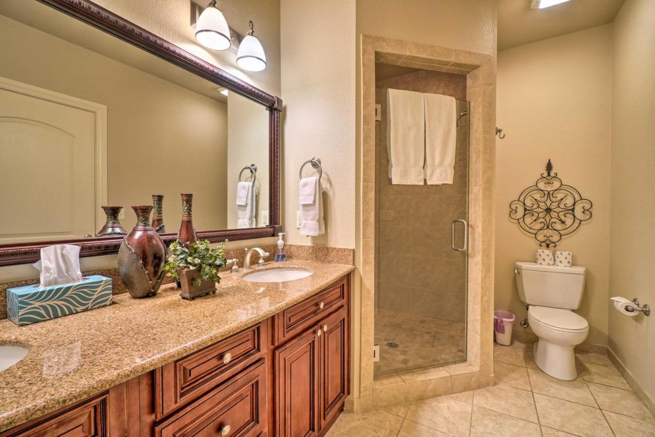Stunning With On-site Golf Access Branson