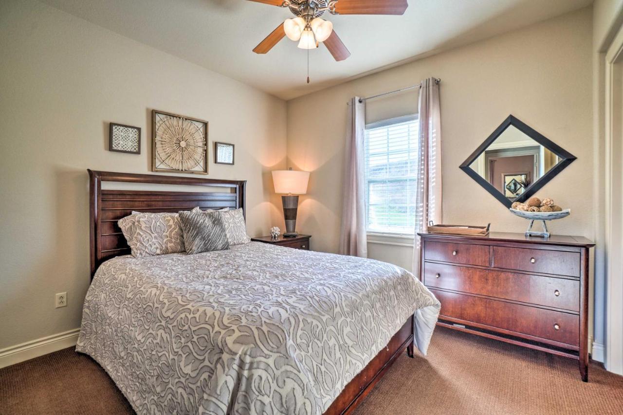 Villa Stunning With On-site Golf Access
