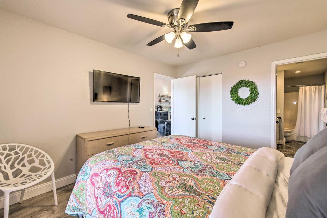 Cozy Getaway Less Than 1 Mi To Silver Dollar City! Apartment