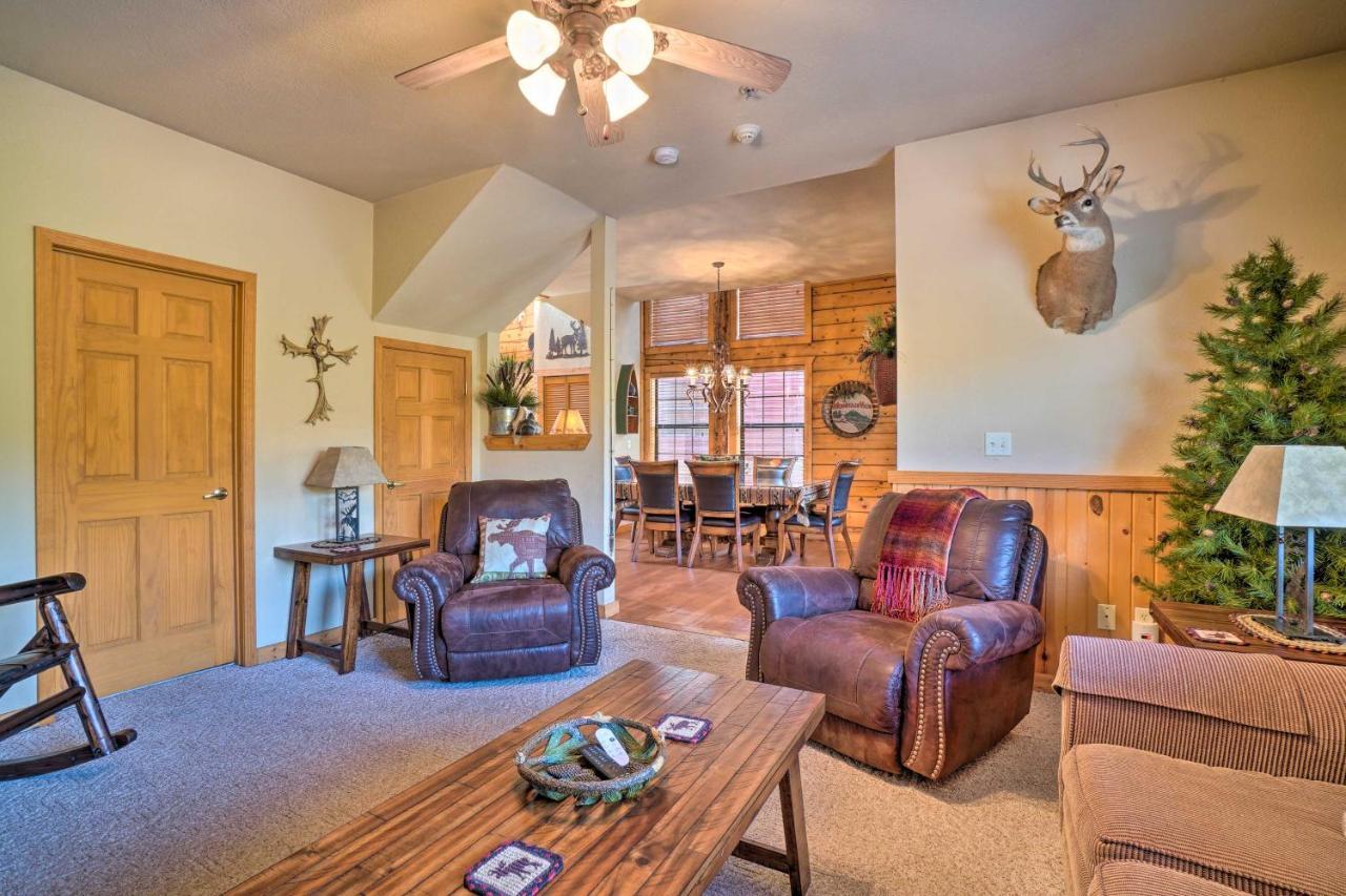 And Cozy Cabin About 1 Mi To Strip! * Branson