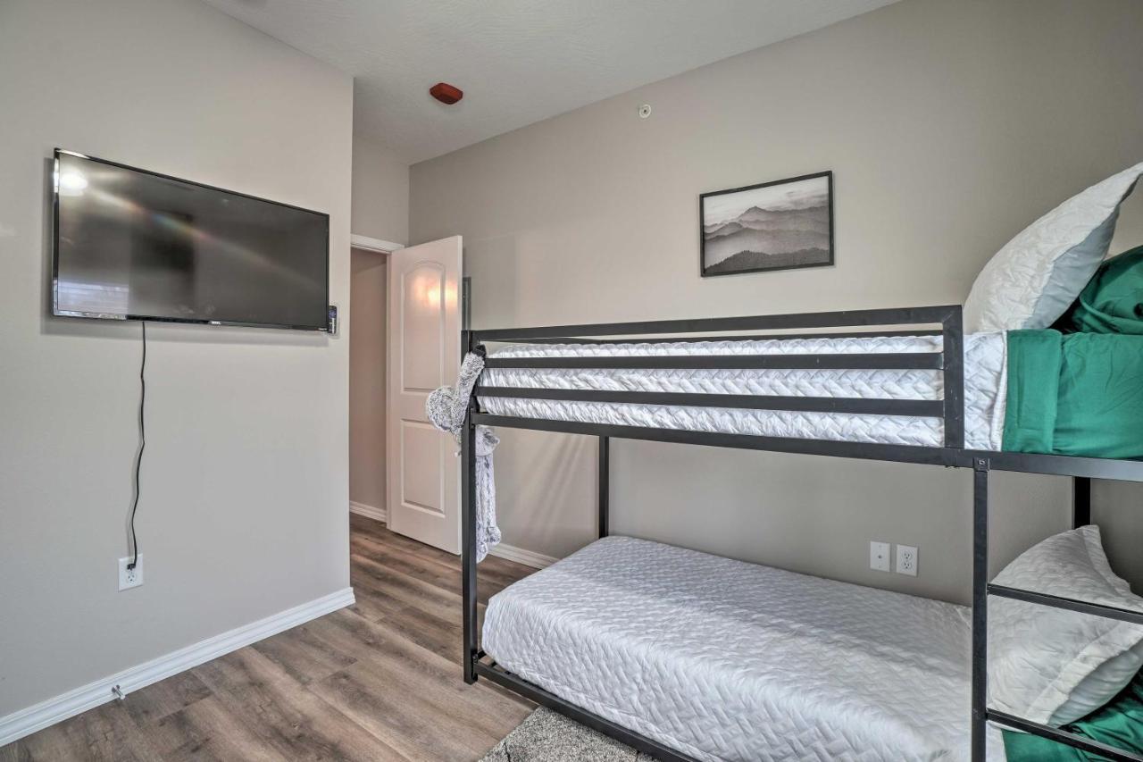 Family-friendly About 3 Mi To Strip Apartment *