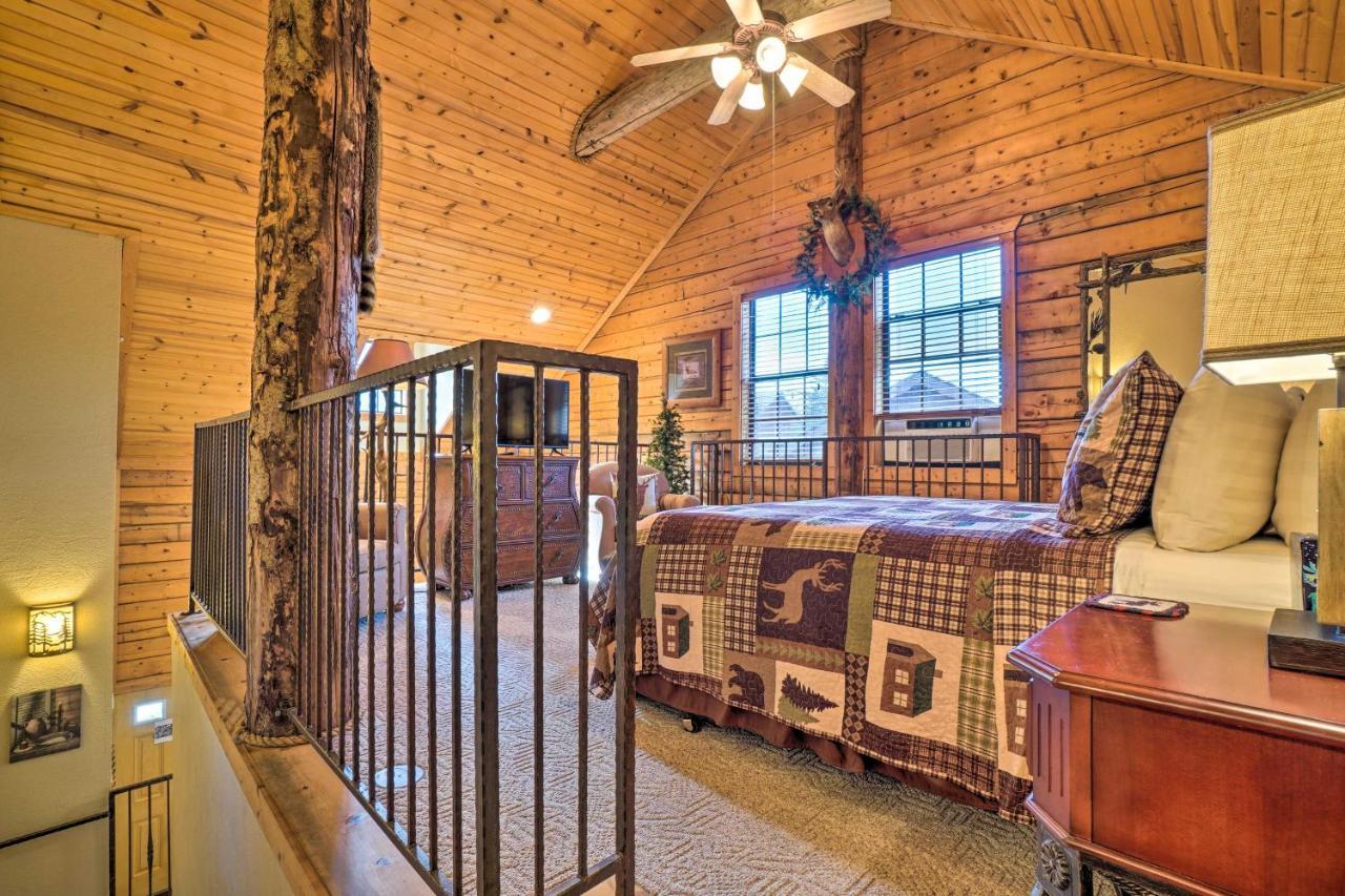 Holiday home And Cozy Cabin About 1 Mi To Strip!