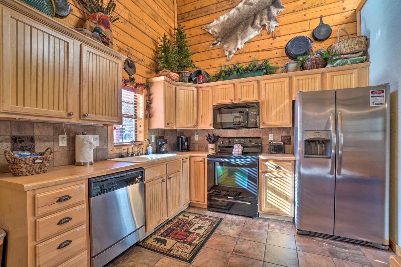 And Cozy Cabin About 1 Mi To Strip! Holiday home *
