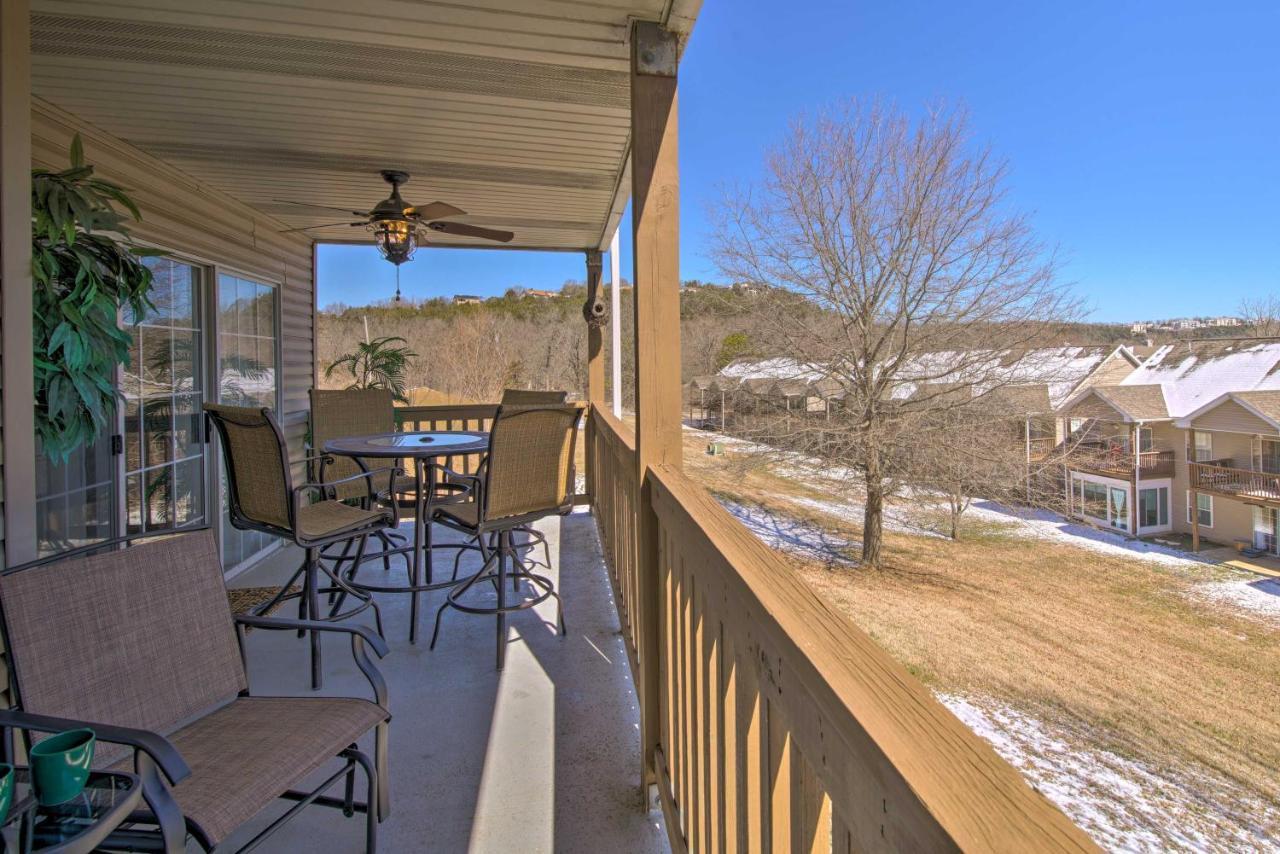 With Large Patio About 3 Mi To The Strip!
